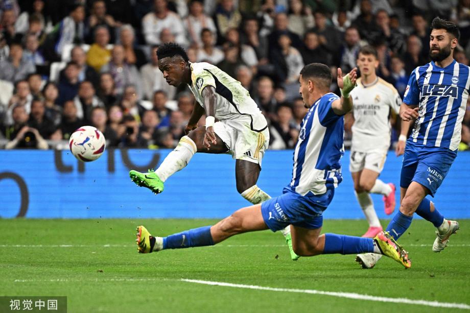 赛场上的拼 赛场上的拼