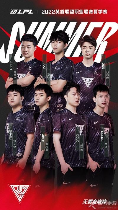 而是行业坐 而是行业坐