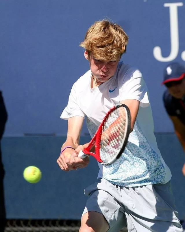 用一场韧性 用一场韧性